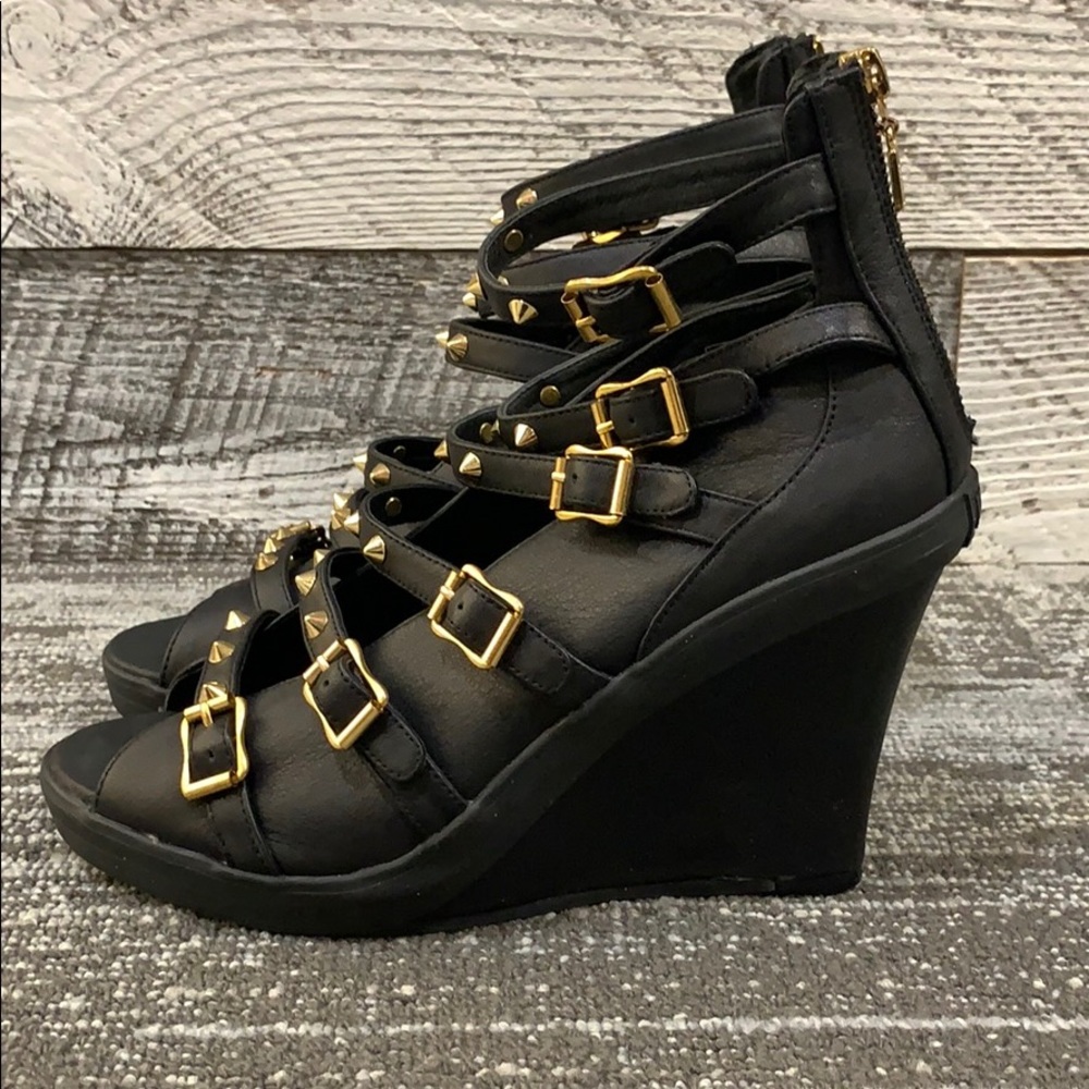 BRAND NEW Upper Echelon Wedge Gladiator Sandals